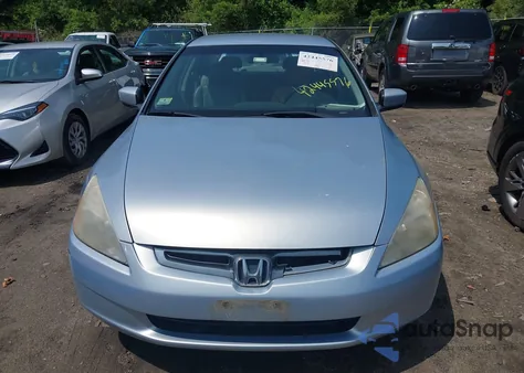 2005 Honda Accord Hybrid z USA, uszkodzony, nr VIN JHMCN36455C010117